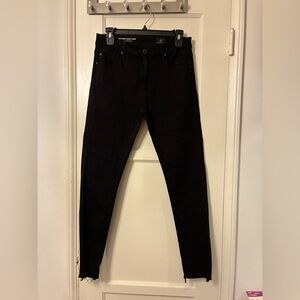 AG THE FARRAH SKINNY ANKLE BLACK JEANS SIZE 28
